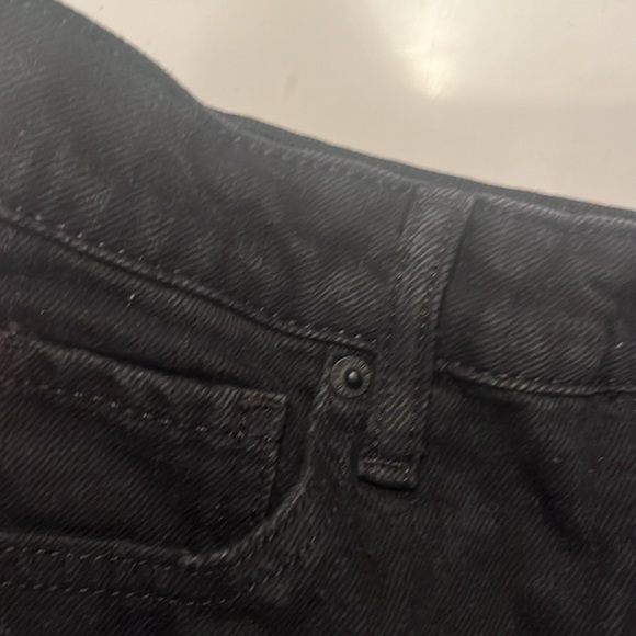 Black button up/zip up shorts | Old Navy | Size 2 - Picture 2 of 4